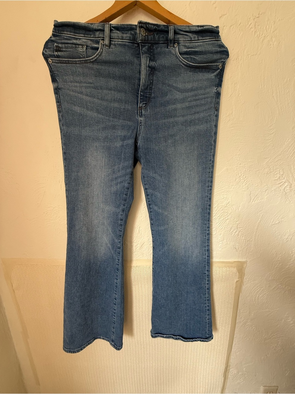 LOFT Modern Flare Jeans Size 6 28 Light Wash Stretch Denim
